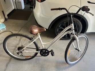 C-100 Schwinn Road Bike