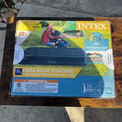  BRAND NEW/ Never Used Intex 54in X 75in X 10in Standard Dura-Beam Airbed Mattress - Full 10in 