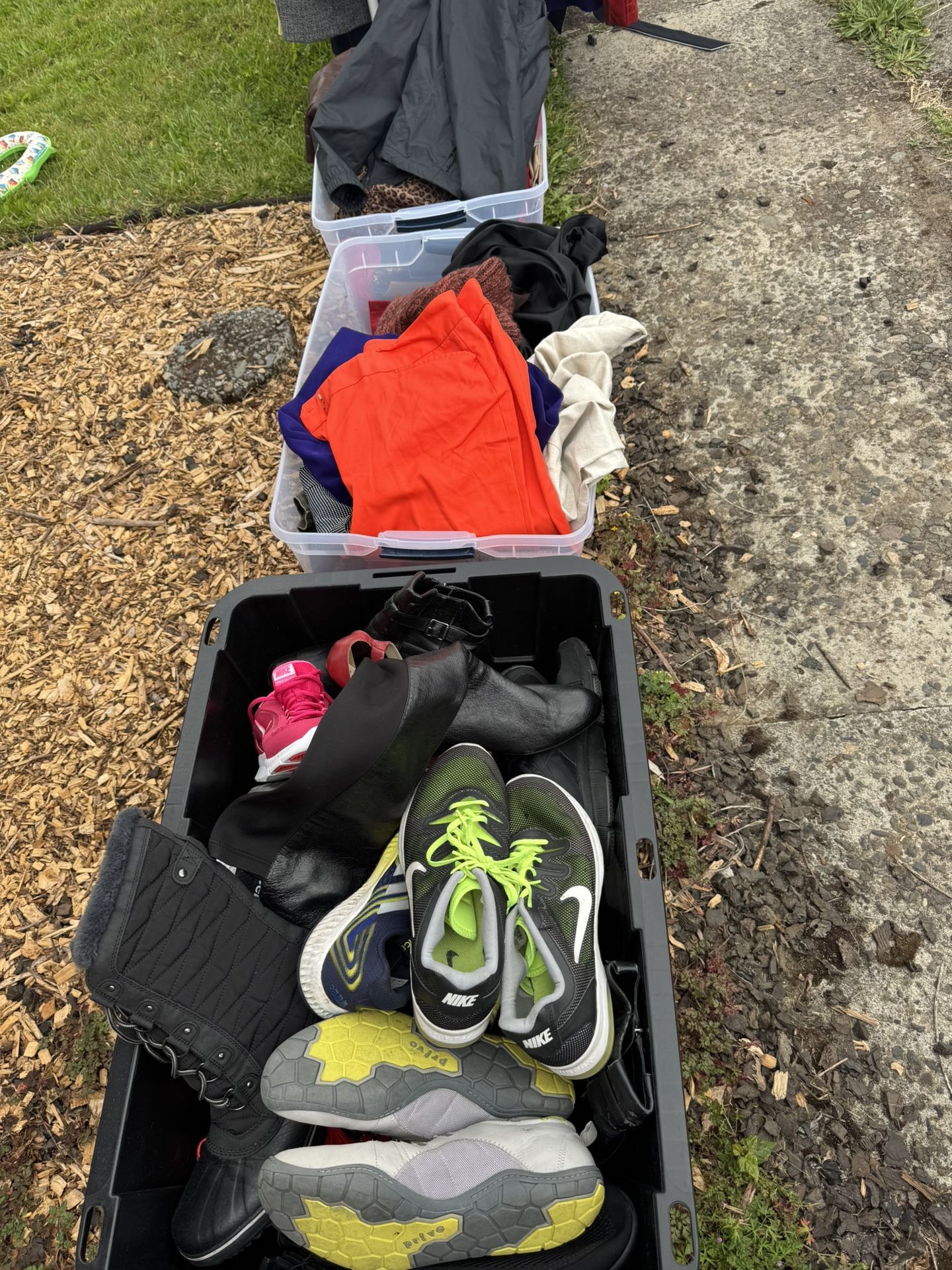 YARD SALE