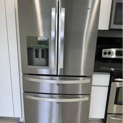 Refrigerador whirlpool very clean and everything works