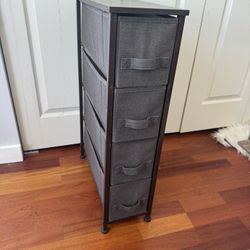 Narrow Drawer 