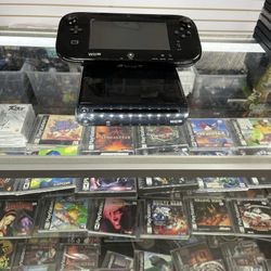 Nintendo Wii U 32GB Complete $150 Gamehogs 11am-7pm