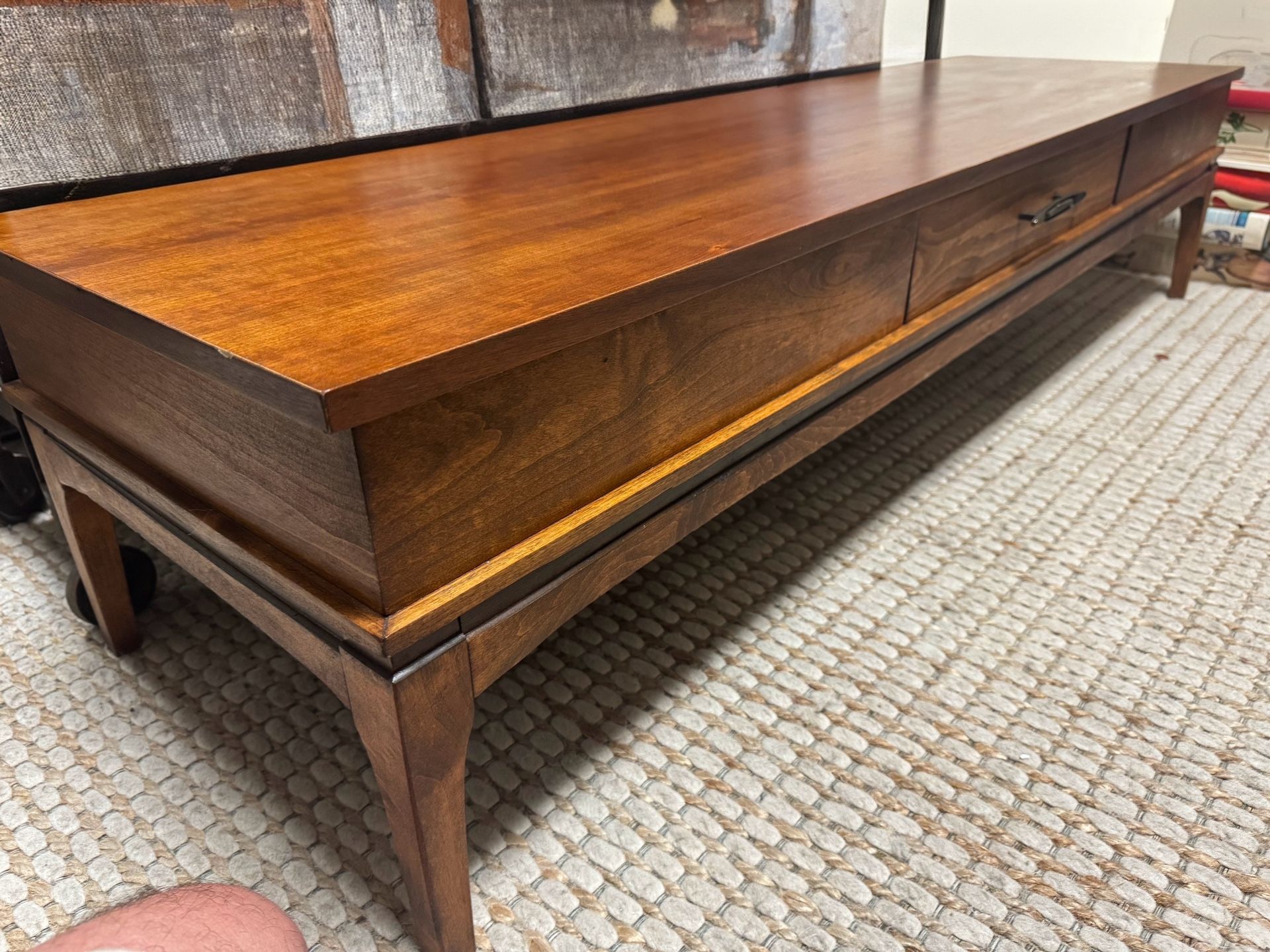 🔥 Gorgeous Mid-Century Modern Inspired Coffee Table - Solid Wood