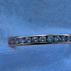 1/2ct DIAMOND BAND RING VVS2 QUALITY 14K