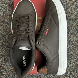 Levi's Men's Carter NB Low Top Sneaker [Brand NEW; Size: 8.5; Dark Brown]