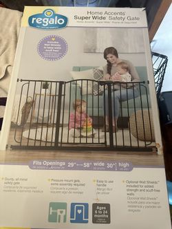 Regalo Super Wide Safety Gate