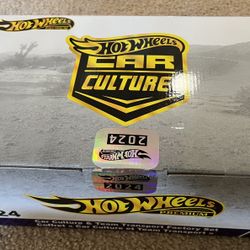 Hot Wheels 2024 Premium 4/4 Car Culture - Nissan Skyline Chase Included 