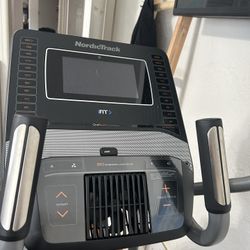 NordicTrack Commercial 9.9 Elliptical 