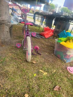 Girls bike