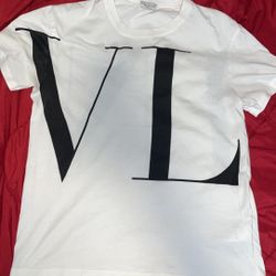 VALENTINO designer Tshirt Size Medium