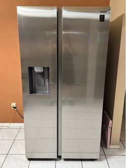 Samsung 36” (27.4 cu ft) Stainless Steel Fridge [Good Condition]