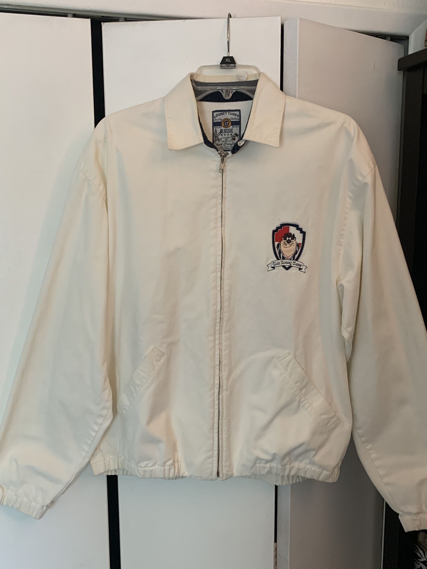 Looney Tunes Classic Wear Taz Jacket Size M