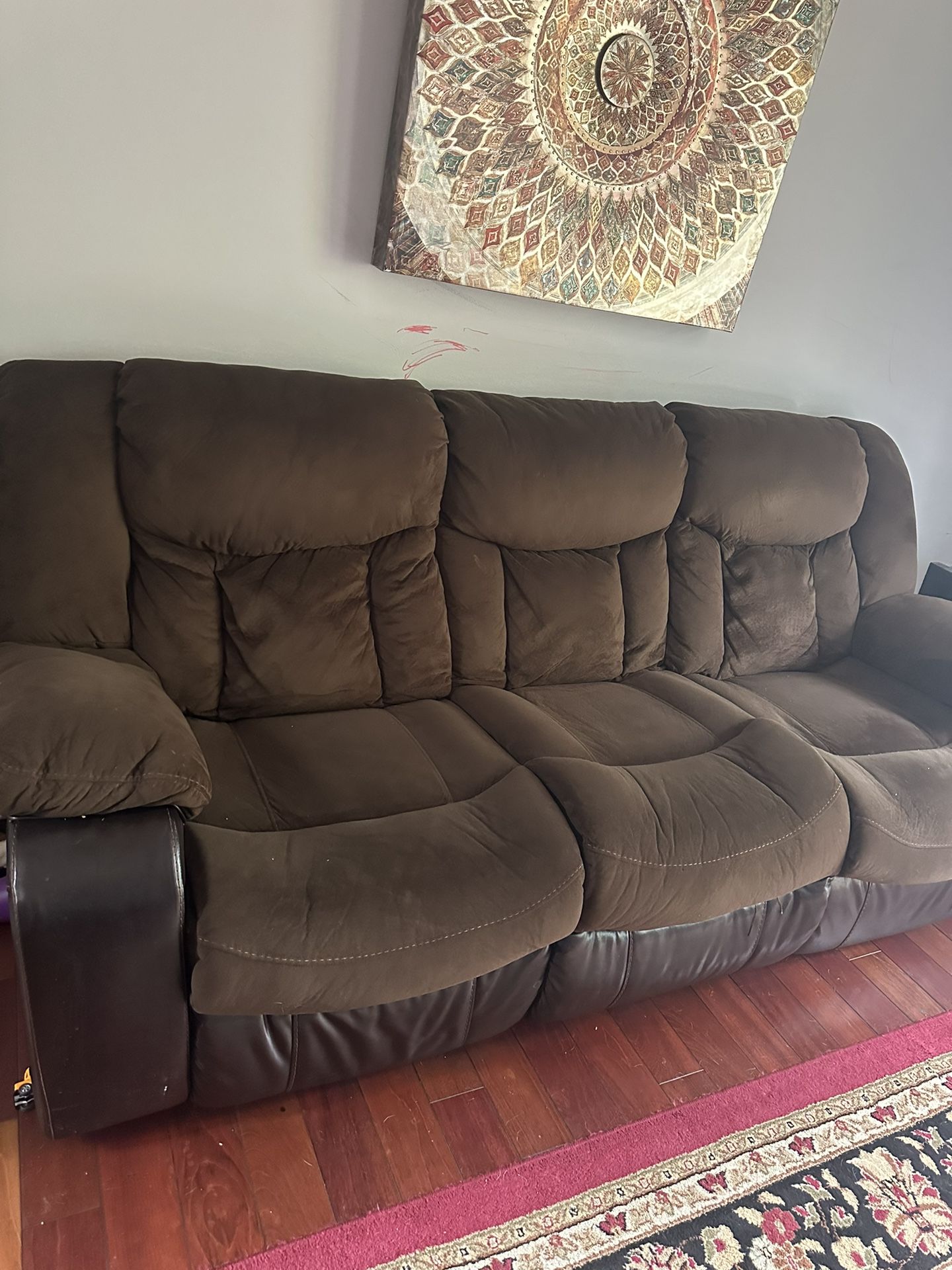 Sofa / Recliner