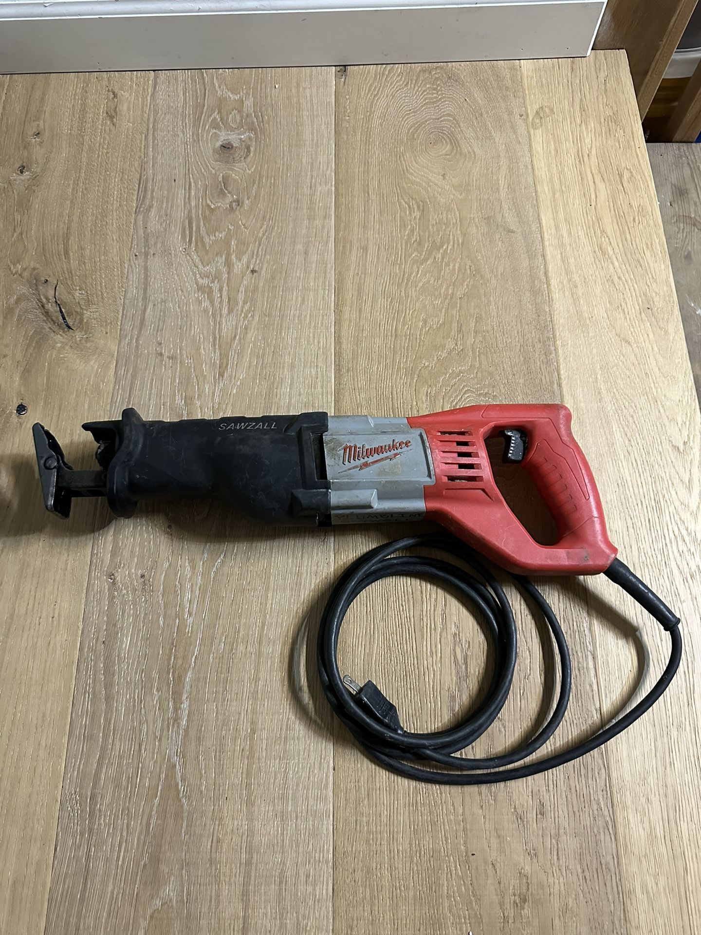 Milwaukee Sawzall Reciprocating Saw – Model 6519-30 (12A Corded)