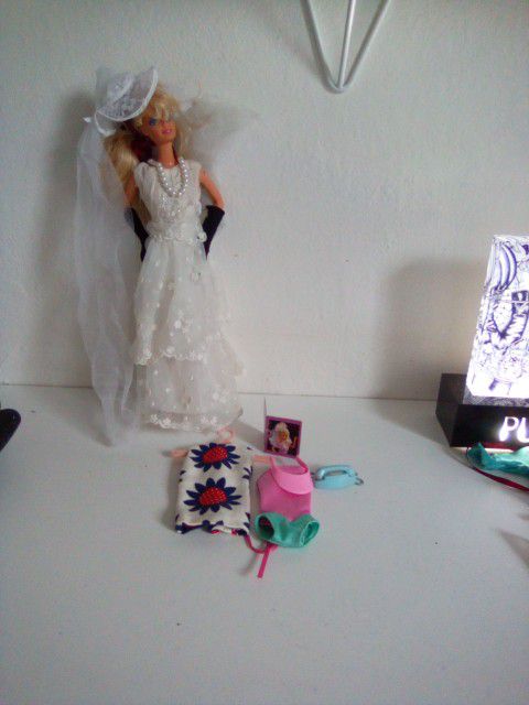 Vintage Wedding Barbie 