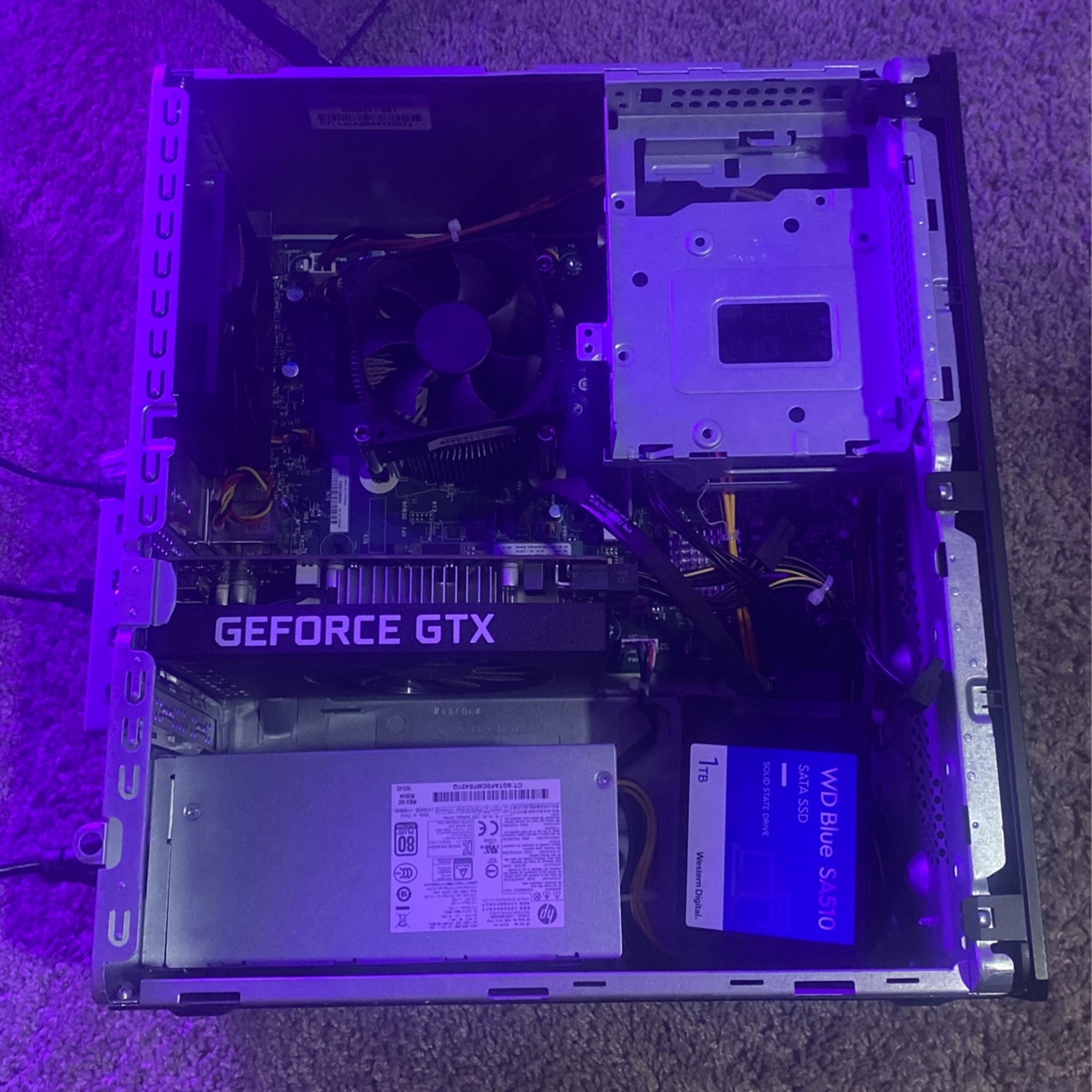 Gaming Pc With All The Cords , 1 tb Storage