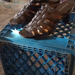 Ladies Sandals W/Heels