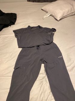 Greys anatomy xs grey charcoal colored scrub set