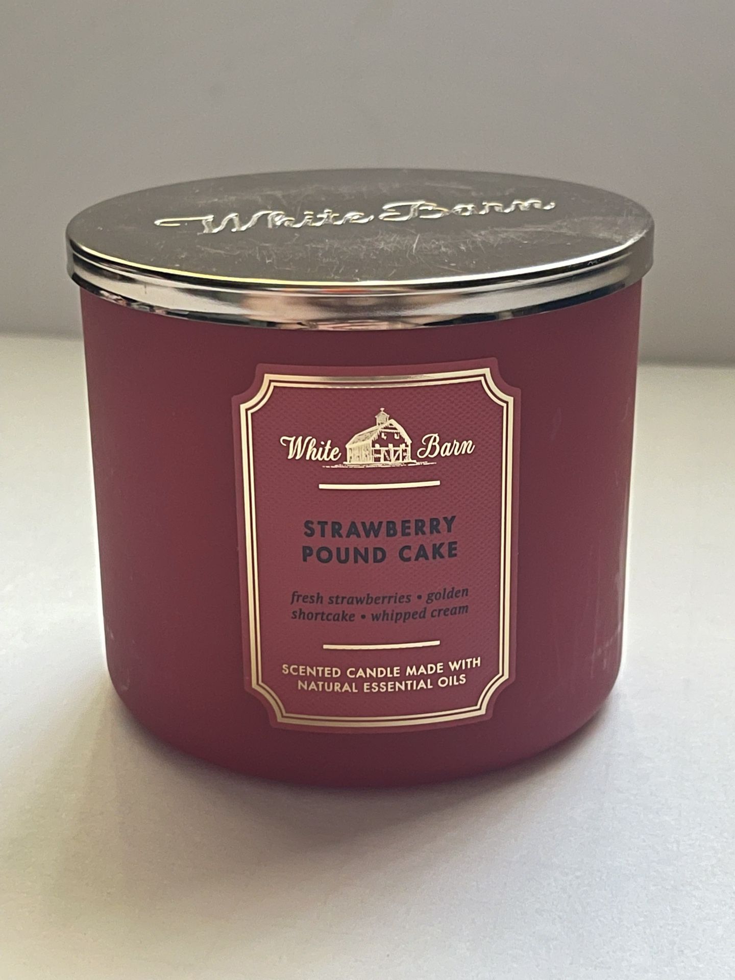 NEW White Barn Strawberry Pound Cake 3 Wick Candle