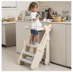 TODDLER STOOL, STEP STOOL LIKE NEW