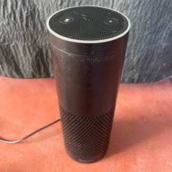 🏠 Amazon Echo Smart Home Speaker – Black – Good Condition