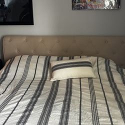 Queen Bed 