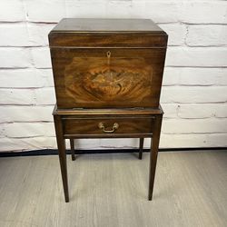 Vintage Henkel Harris Mahogany Wine Cellarette Bar Cabinet