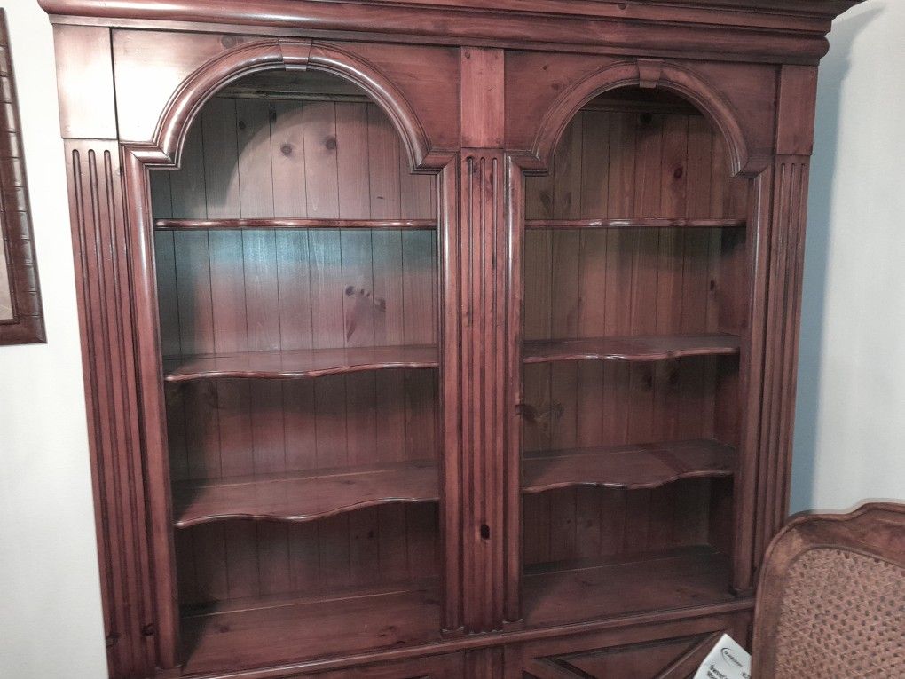 CHINA CABINET