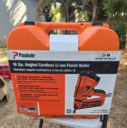 Paslode 16-Gauge Cordless Lithium-Ion Angled Finish Nailer