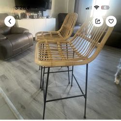 2 Bar Stool