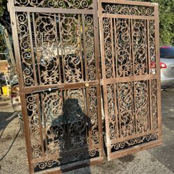 Heavy Duty Antique Iron Gate 