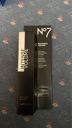No 7 buildable volume intense volume blackest black mascara