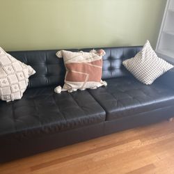 Black Leather Sleeper Sofa/ gently used