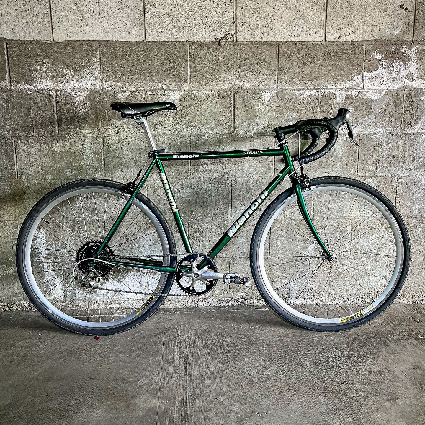 BIANCHI STRADA 紺色　2003モデル 2003 Bianchi Strada for Sale in Glendale, CA - OfferUp