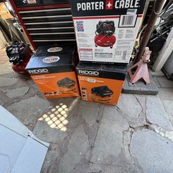 Compressor Ridgid And Porter Cable. 6 Gallon  New Condition 