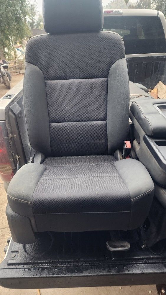 Electric Seats 2015 Chevy HD 2500