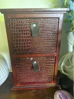 Double drawer jewelry box