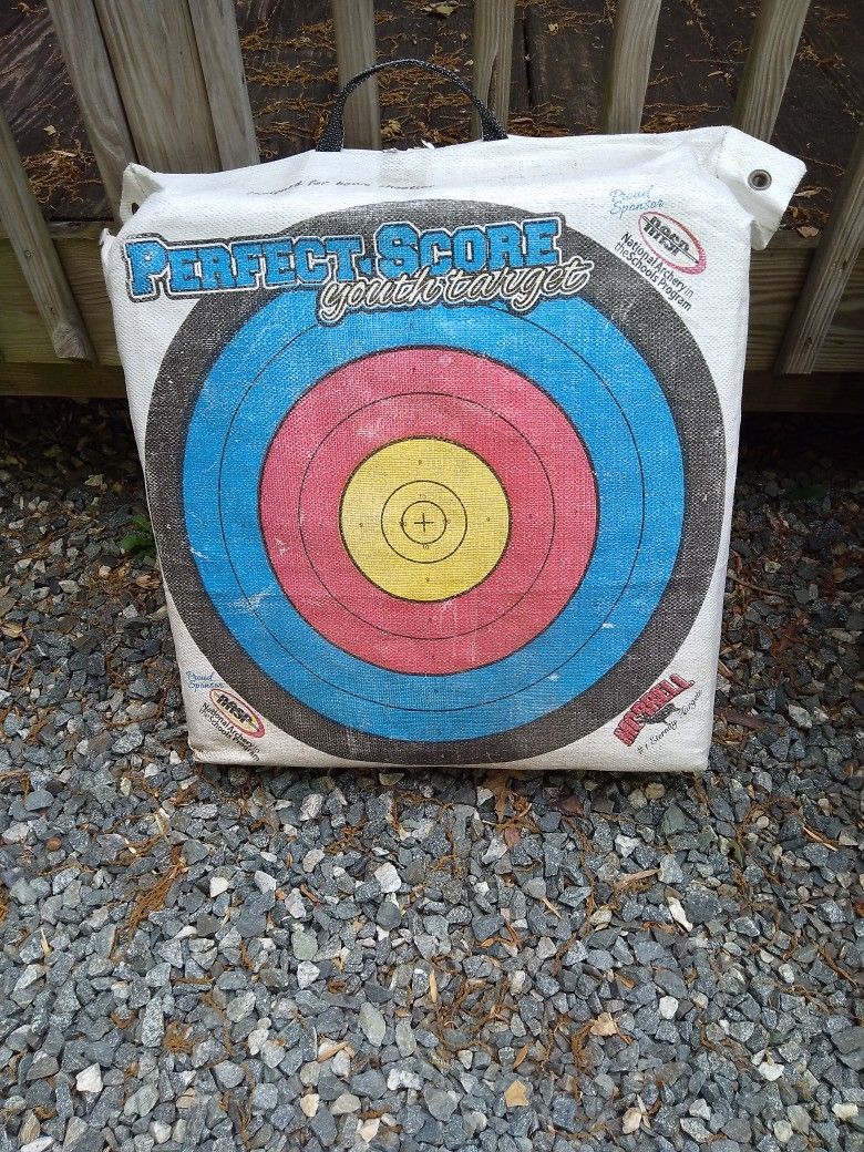 ARCHARY TARGET. NEW CONDITION