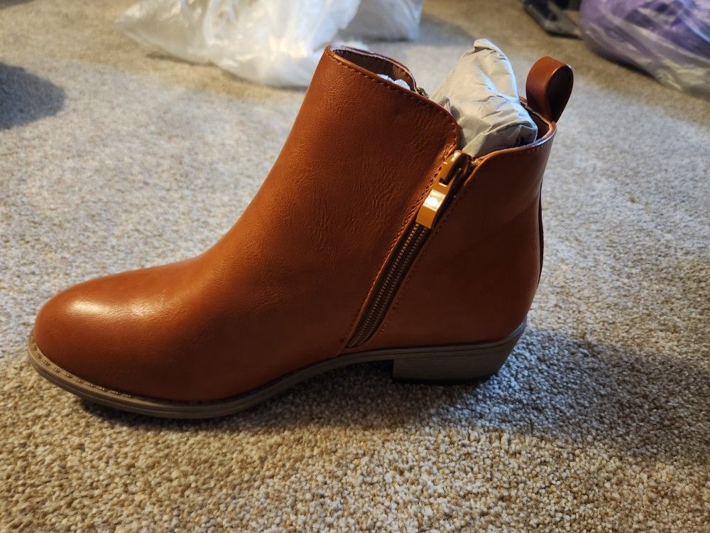 NEW Jeossy Women's Ankle Boots Size 8.5