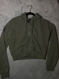 Forever 21 cropped hoodie 