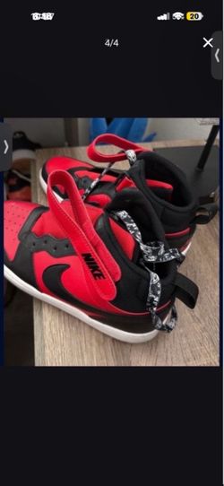 Nike Mid-Top Sneakers