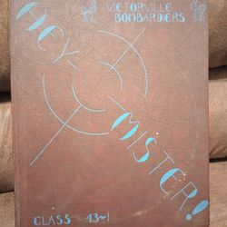 World War II Class Book Victorville Bombadiers 1943 Army Pilots Aviation *20.00 Firm*