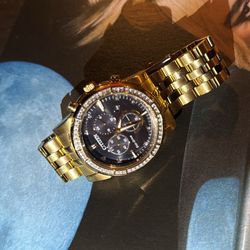 Men’s Gold Citizen Watch With Diamond Bezel