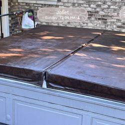 Hot Tub Cover (93x93 Inches)