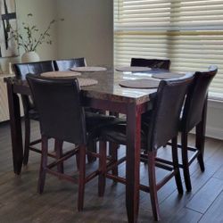 Dining Table 6 Chairs $300