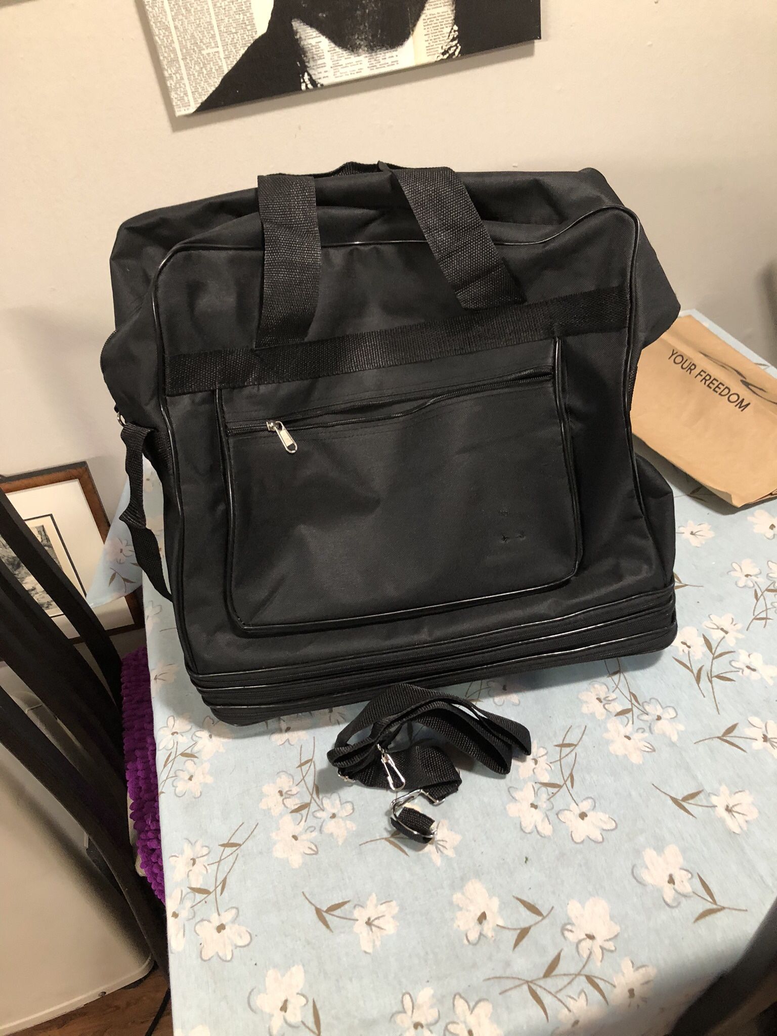 Suitcase/ Expandable/ Carrying/ Rollers