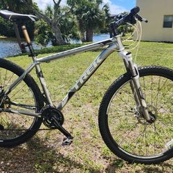 Trek Marlin mountain Bike