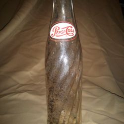 RARE VINTAGE PEPSI COLA GLASS BOTTLE 405 Grams. from around 1960's-1970's !!!

It was distributed in Greece, in Greek Market only !!