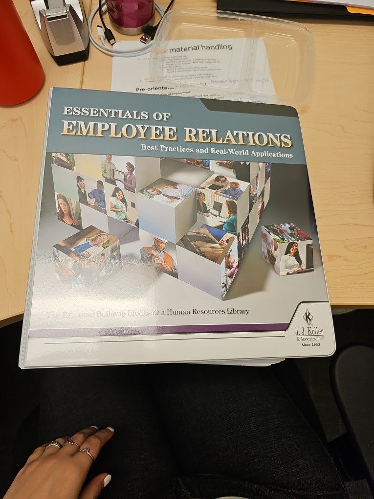 Essentials Of Employee Relations Manual