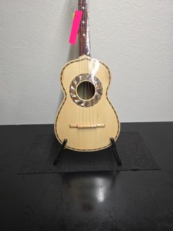 Vihuela Mariachie Nogal Size 2